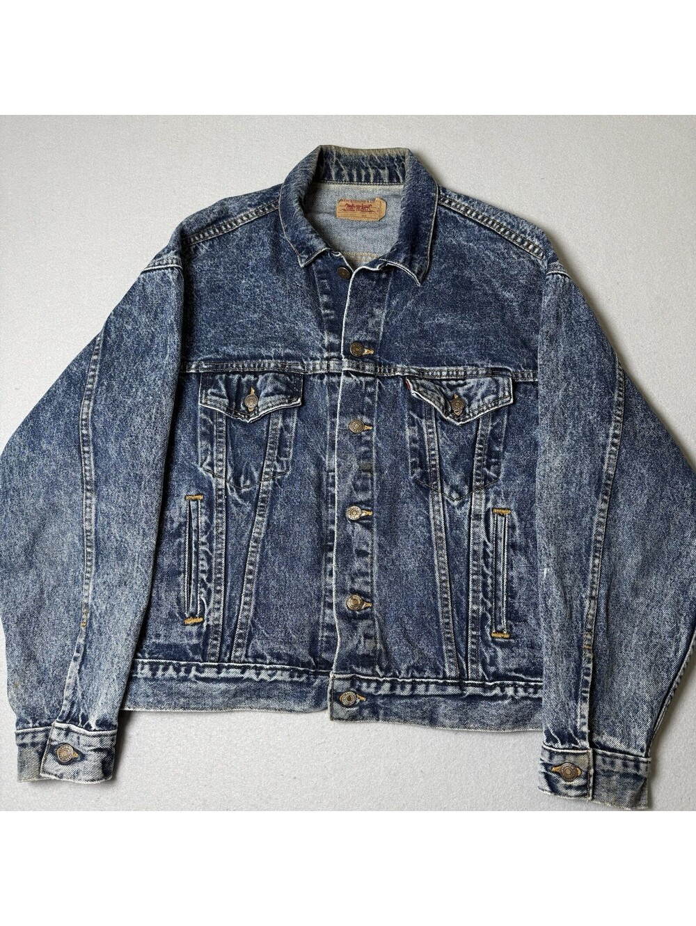 vintage 80s levis 70507-0227 Denim Trucker Jacket Made in USA Size Large